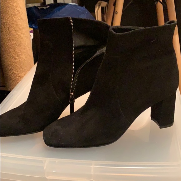 Barney’s NY Zip Up Booties - Picture 2 of 2